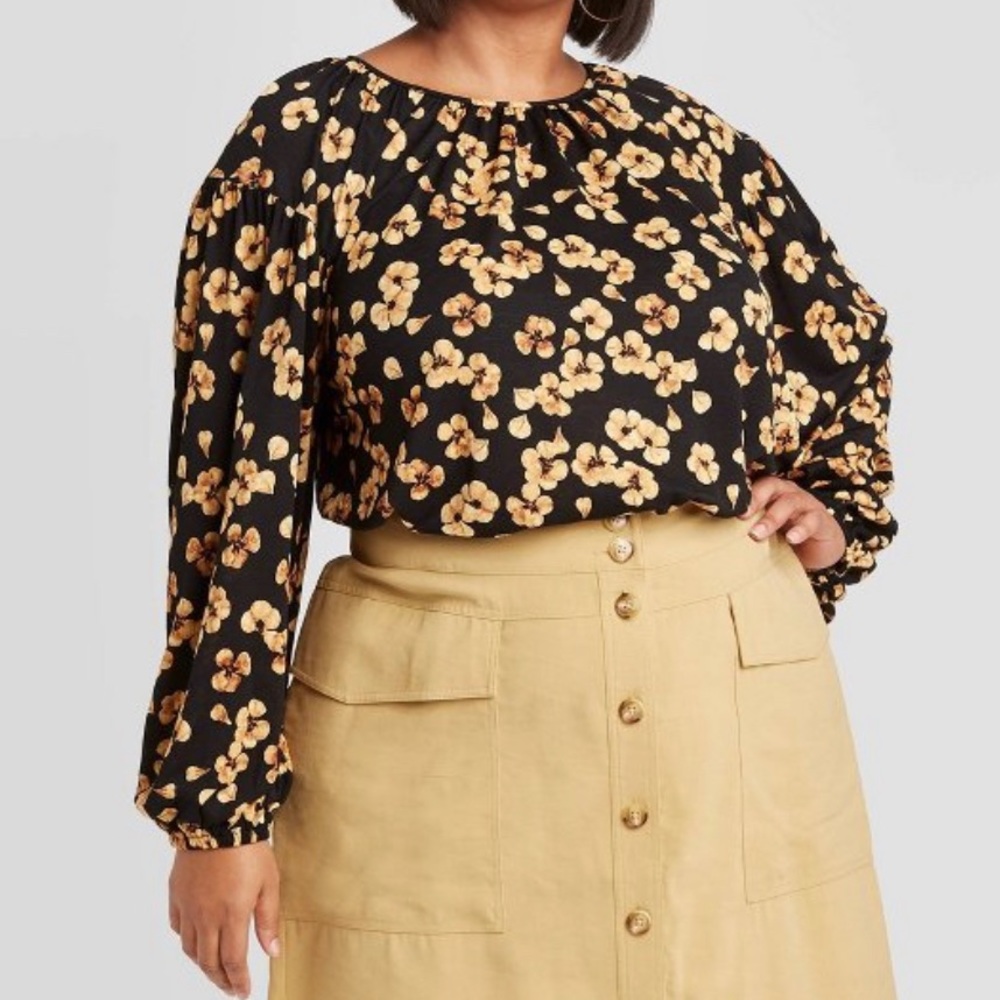 🎁Woman’s plus blouse